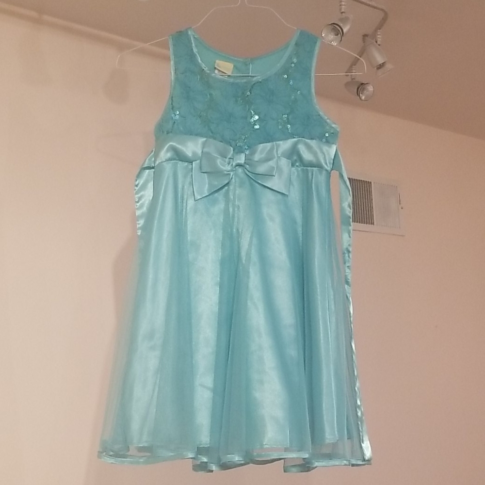 Children's clothing